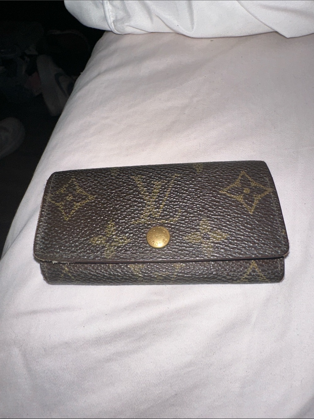 Louis Vuitton Monogram Canvas Key Pouch - Brown with Gold Accent good cond - Picture 7 of 7
